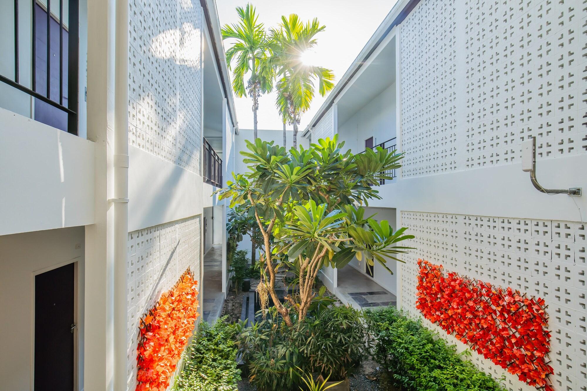 The Rubber Hotel Phuket Таланг Екстер'єр фото